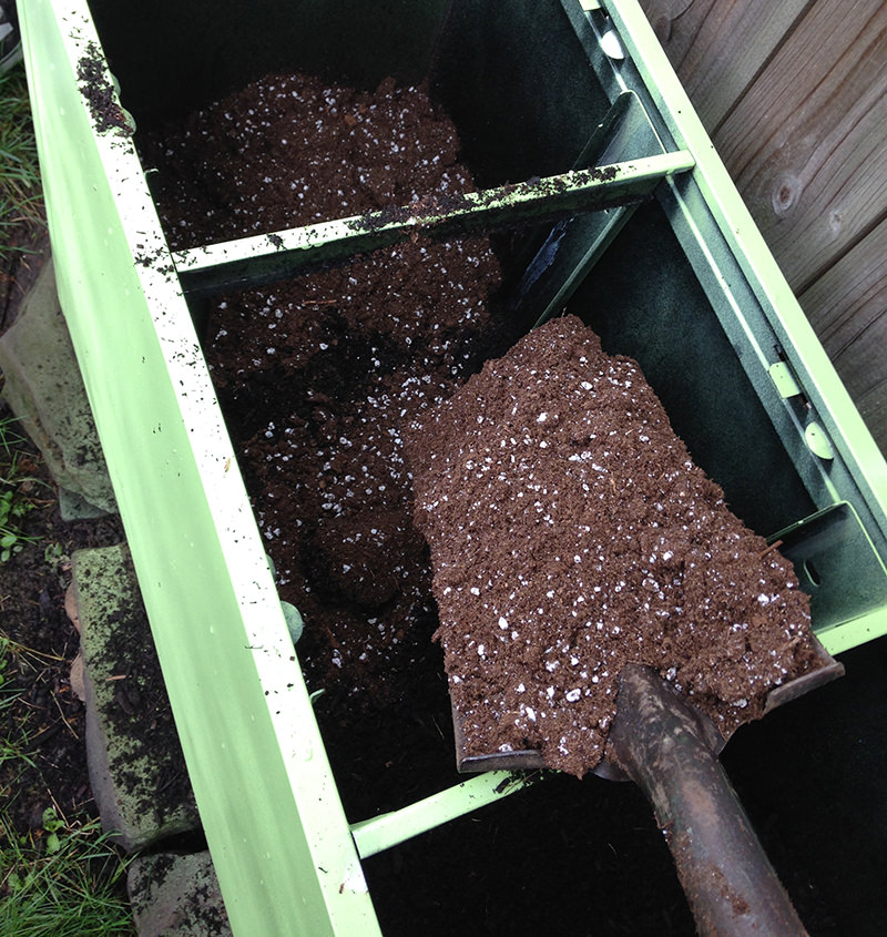 filling cabinet with dirt