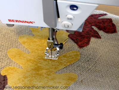 sewing leaf table runner for Thanksgiving table decor